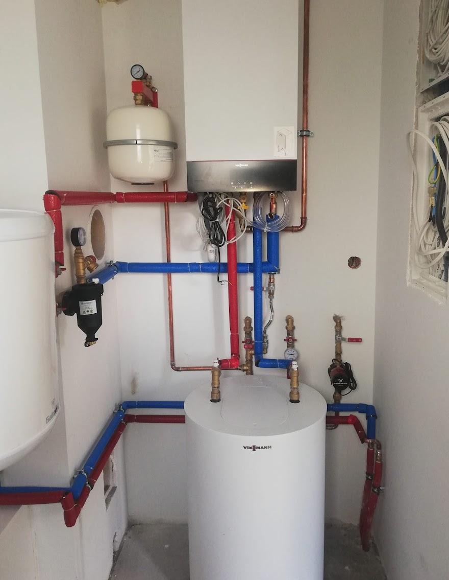 Montaż kotła gazowego i osprzętu hydraulicznego